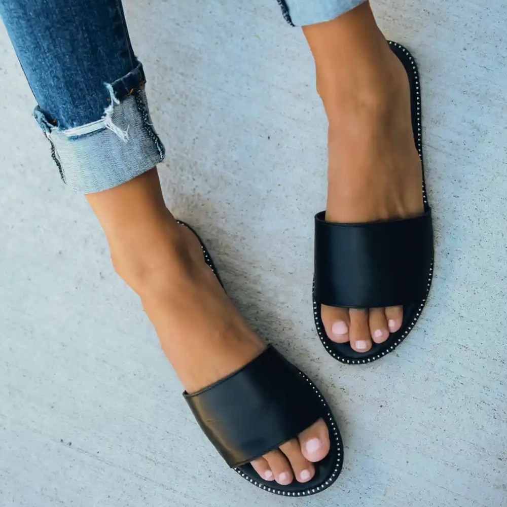 VICI - Caspian black studded slip on sandals - Size 7.5